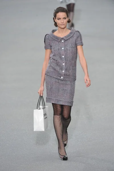 Look 9